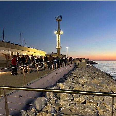 Apartamento La Conchiglia A Marina Marina Di Carrara Exterior foto