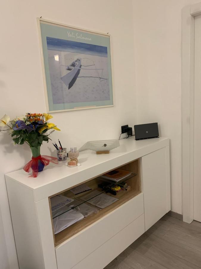 Apartamento La Conchiglia A Marina Marina Di Carrara Exterior foto