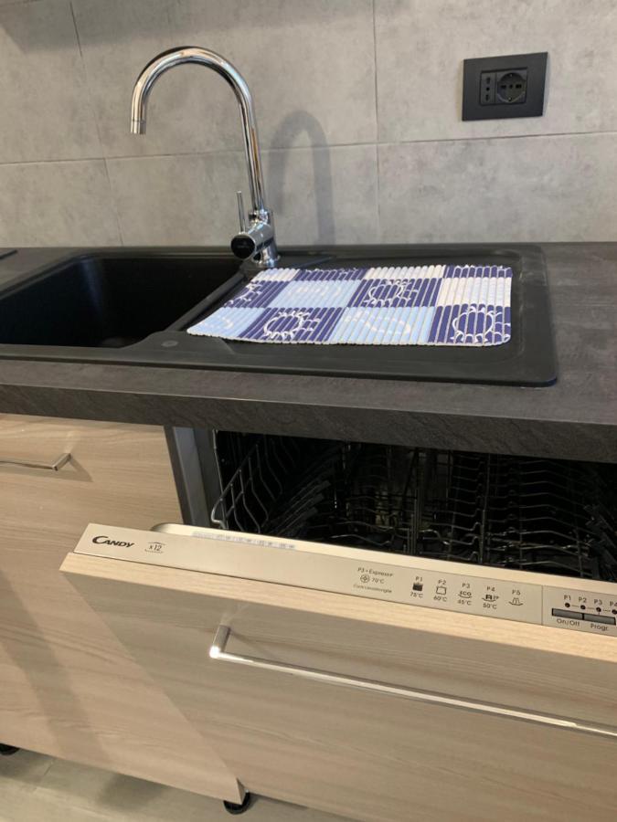 Apartamento La Conchiglia A Marina Marina Di Carrara Exterior foto